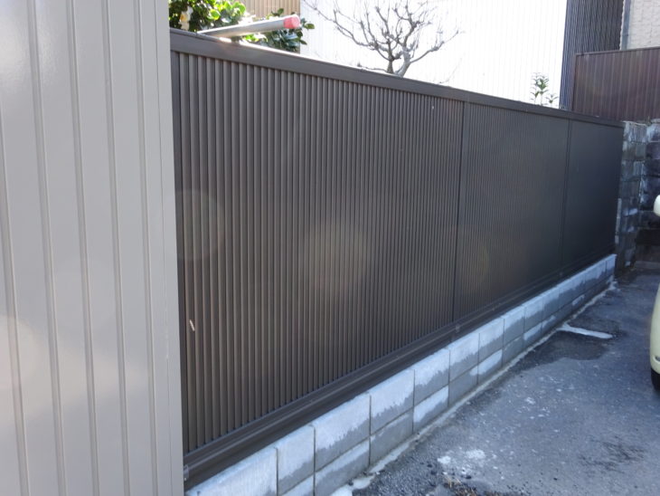 岐阜市 外構工事 目隠しフェンス ペン テック 外壁塗装を羽島市でするなら