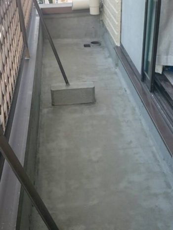 ベランダ　雨漏り　対応　岐阜